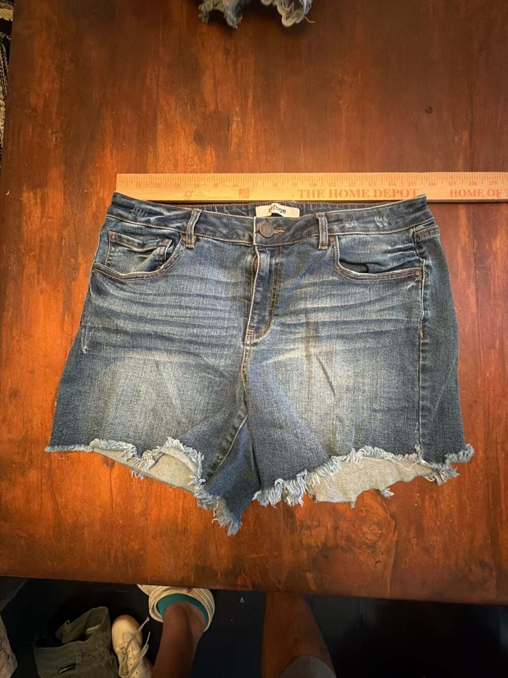 Refuge Denim Raw Hem Jean Shorts Size 10
